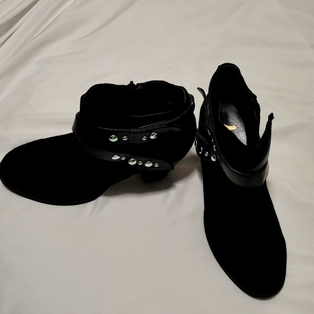 Faux Suede booties size 8.5 women's